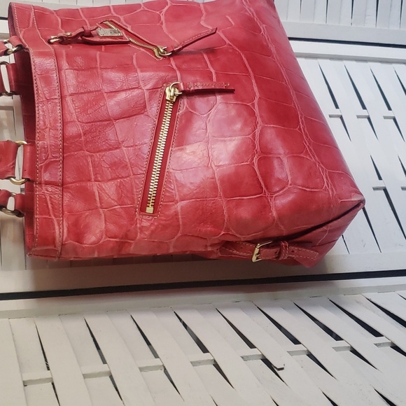 Dooney And Bourke red/pink croc embosed large tote bag - Picture 3 of 10
